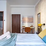 Fourseasons Lux Residence By Nw